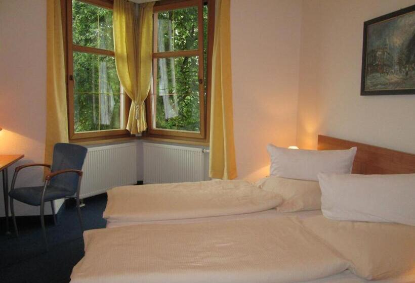 דירת חדר, Pension Florian Am Park