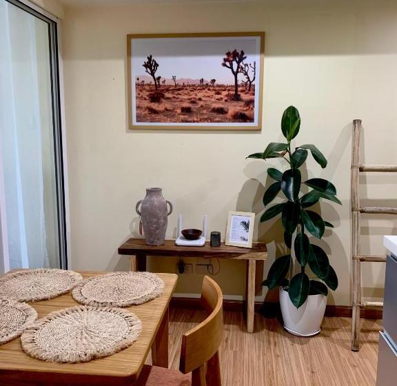 استودیو استاندارد با بالکن, Azure Staycation By Ra