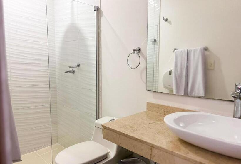 غرفة قياسية رباعية, Barranquilla Prado