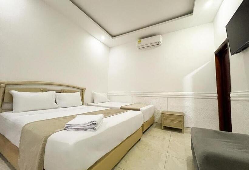 غرفة قياسية رباعية, Barranquilla Prado