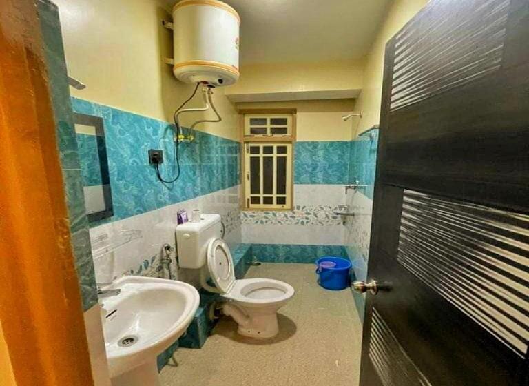 豪华三人间, Broz Nazom Retreat Gangtok