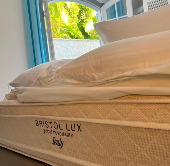 חדר קומפורט לשלושה, Casa Arte Cabore