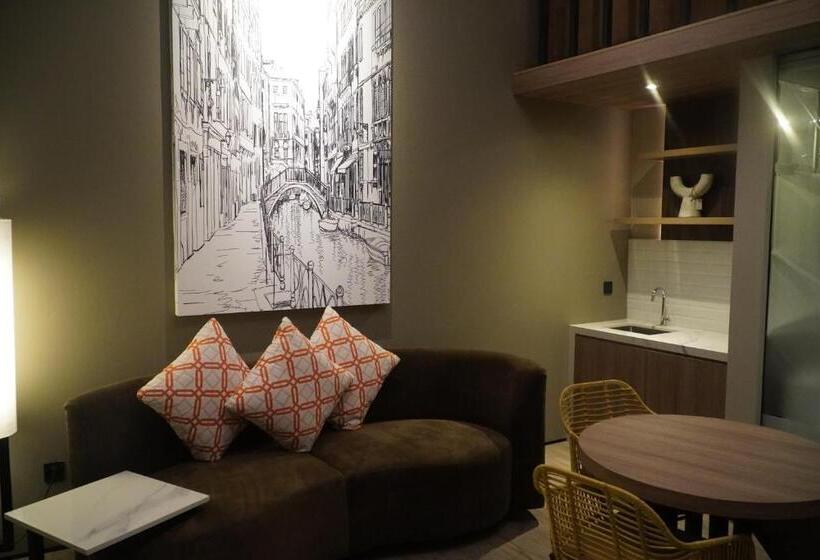 Стандартный Номер Кровать Кинг, Posto Dormire Sudirman