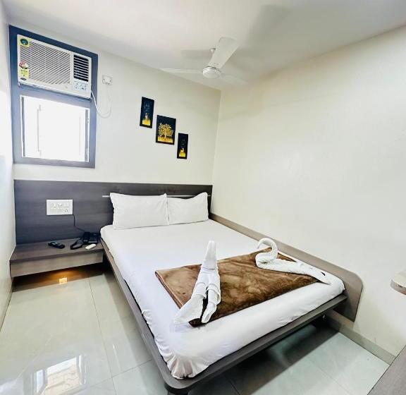 חדר סטנדרט חדר אמבטיה משותף, Rs Regency