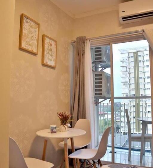 家庭间, Mesaverte Residences