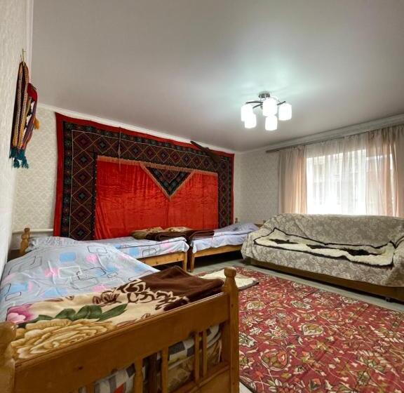 اتاق خانوادگی, Lake House