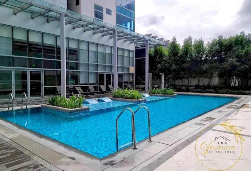 استودیو استاندارد با بالکن, The Glenanna At The Fort   Uptown Parksuites Tower2