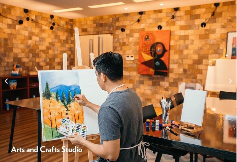 豪华工作室, The Residences At Commonwealth By Century Properties