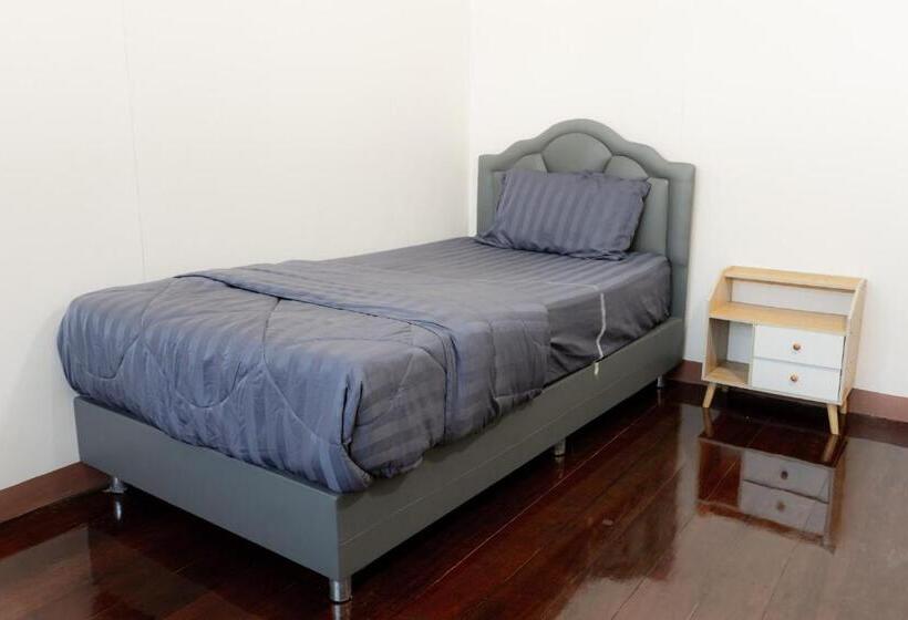 싱글 기본룸, 2b Cozy Hostel ตรัง