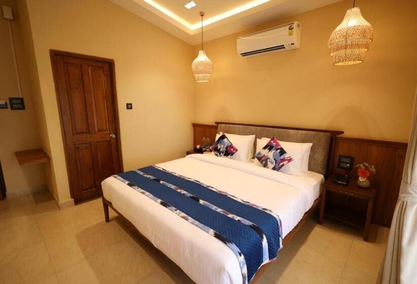 带阳台的豪华间, Aaristo Beach Resort And Spa