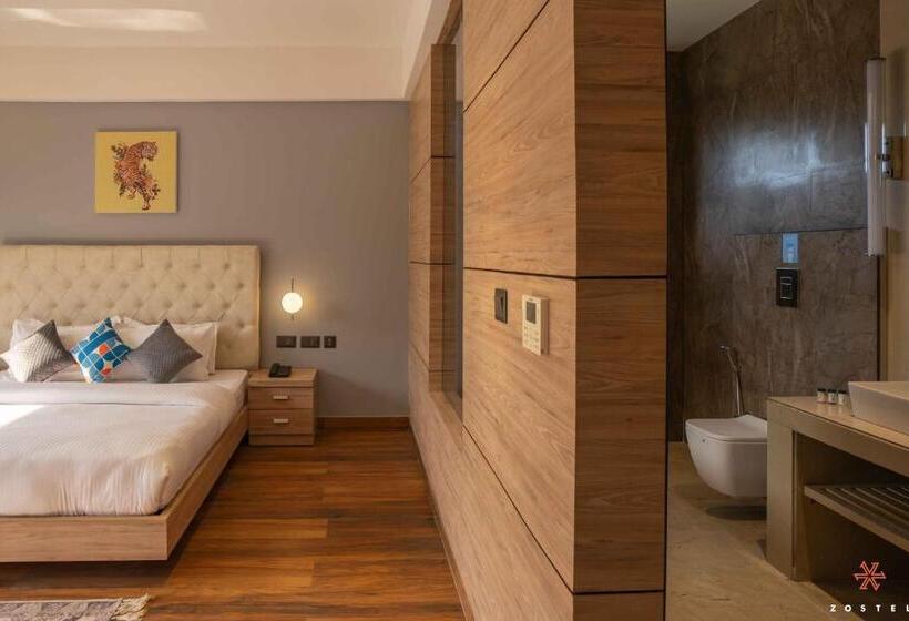 חדר פרמיום עם נוף לבריכה, Zostel Jim Corbett