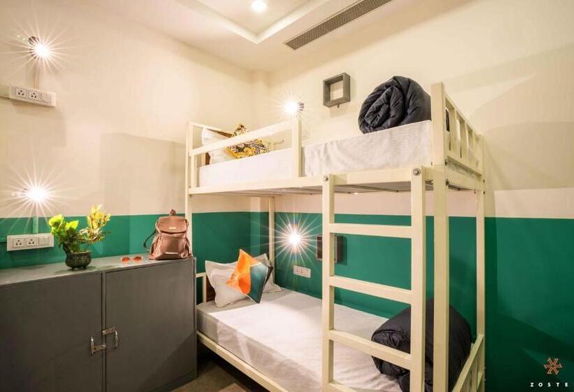 מיטה בחדר משותף, Zostel Jim Corbett