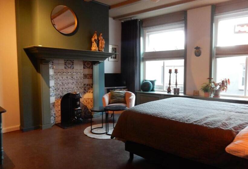 スタンダードルーム, Gasthuis In De Heilige Stede