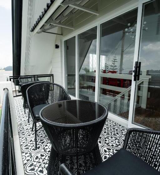 غرفة قياسية رباعية, Jacobs Hill Tagaytay