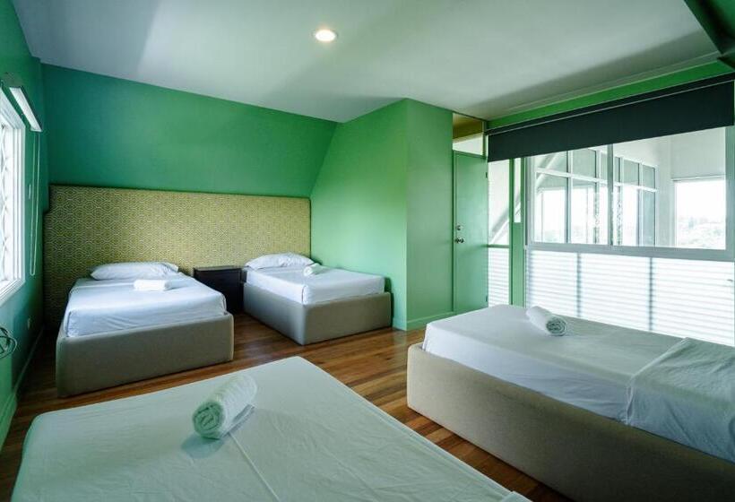 غرفة عائلية, Jacobs Hill Tagaytay