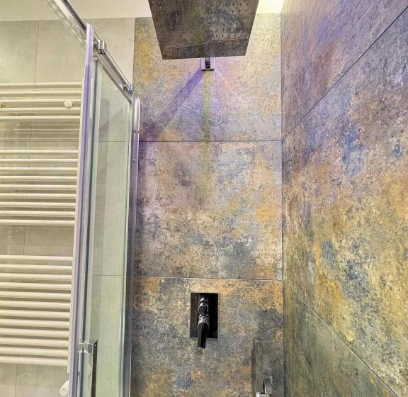 キングサイズベッドのスーペリアルーム, Lemon Gaja