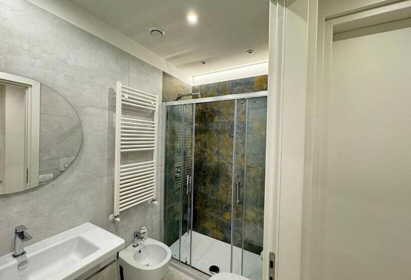 キングサイズベッドのスーペリアルーム, Lemon Gaja