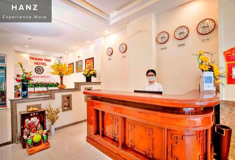 Chambre Standard, Hanz Thanh Thu