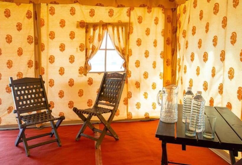 标准间带阳台, Melody Moon Desert Camp & Resort