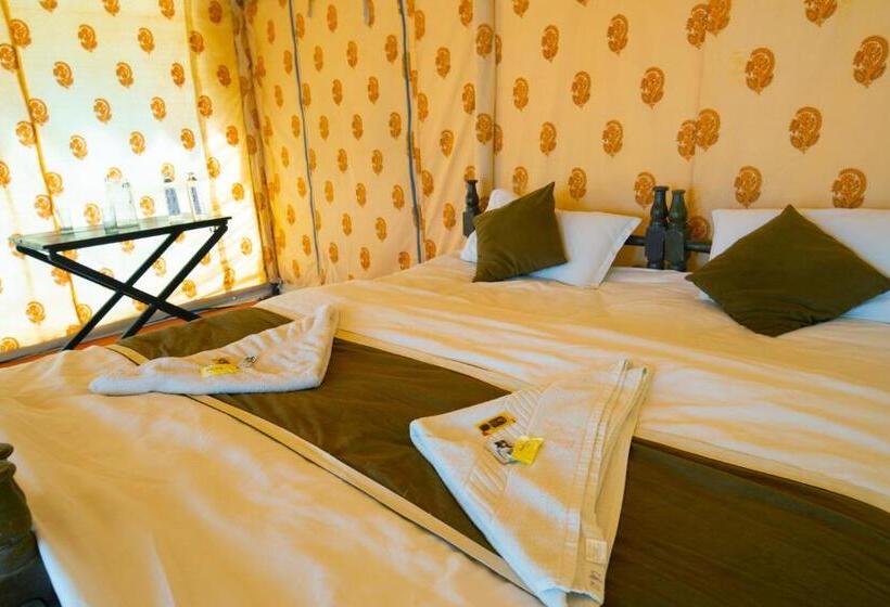 标准间带阳台, Melody Moon Desert Camp & Resort