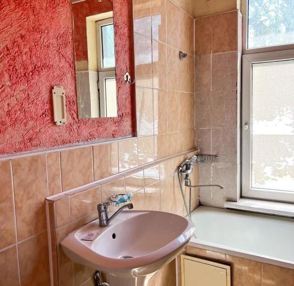 اتاق استاندارد, Eurasia