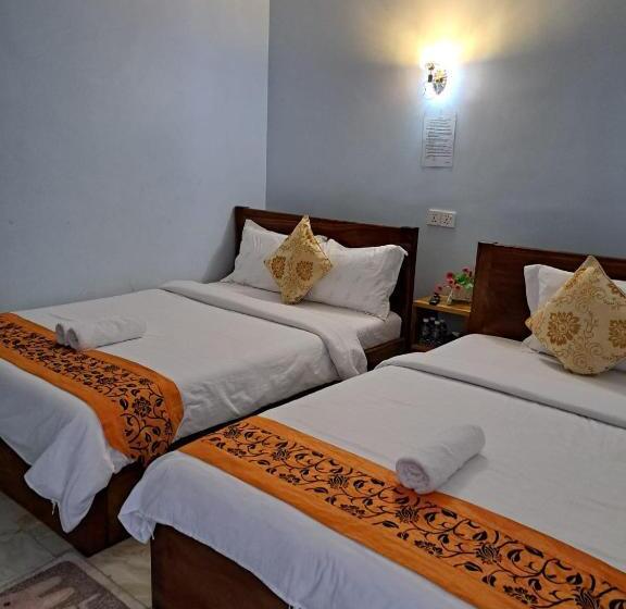 اتاق خانوادگی, Guesthouse Chamroeun Mongkul