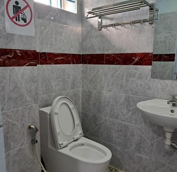 اتاق خانوادگی, Guesthouse Chamroeun Mongkul