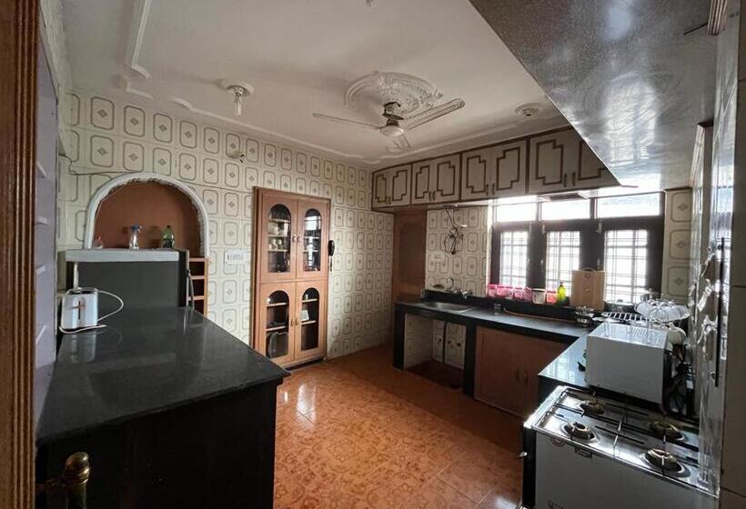 חדר סטנדרט נוף לגינה, Johns Palace