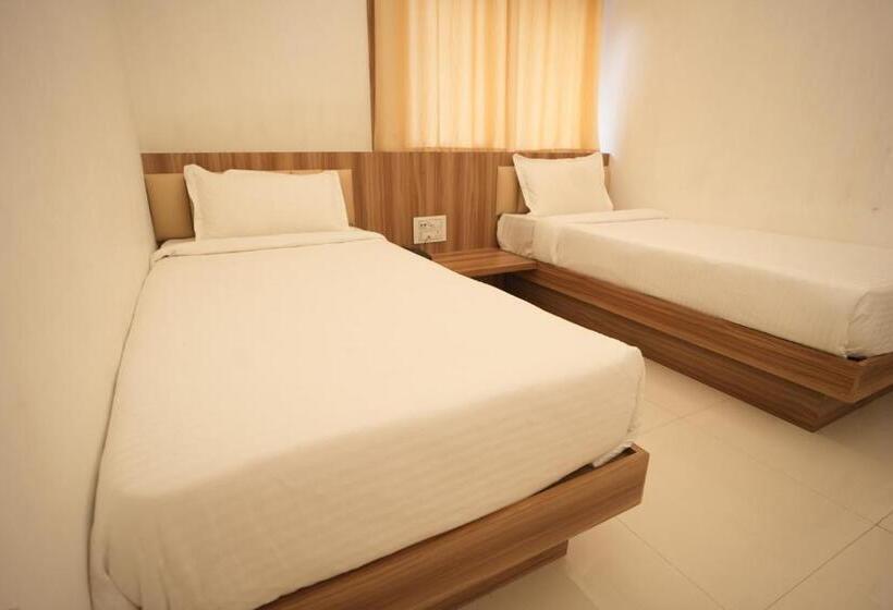 标准间, Shanti International