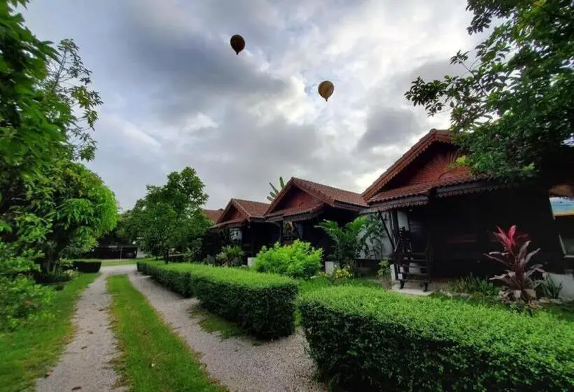 اتاق استاندارد با چشم‌انداز باغ, Vang Vieng Garden Resort