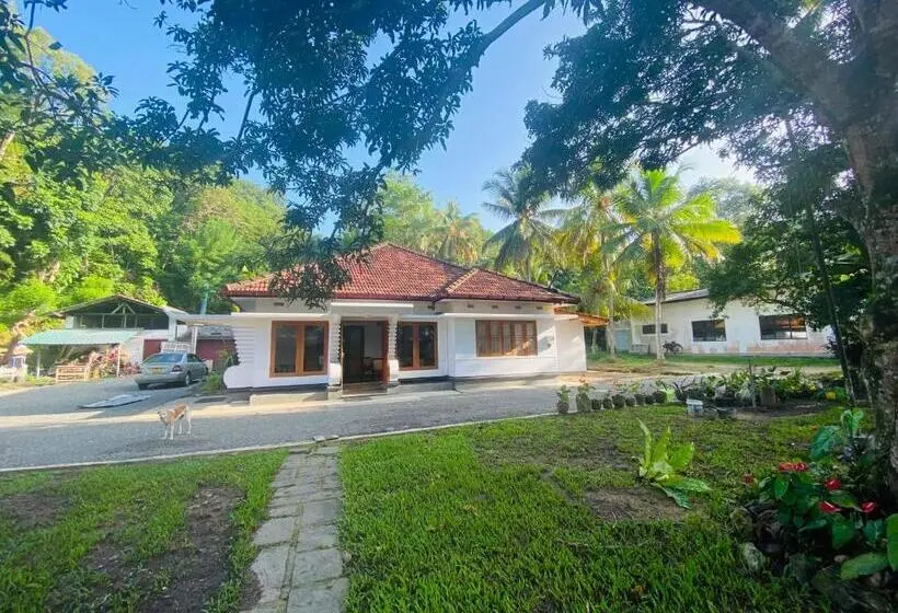 デラックスルーム, Happy Valley Residence Unawatuna