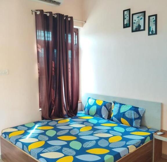 غرفة عائلية, Shiv Shakti Palace