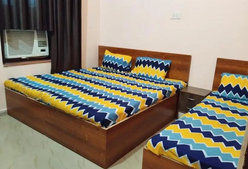 Economy Quadruple Room, Shiv Shakti Palace