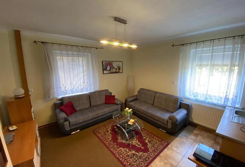 ファミリールーム, Turistická Ubytovňa Vartáš