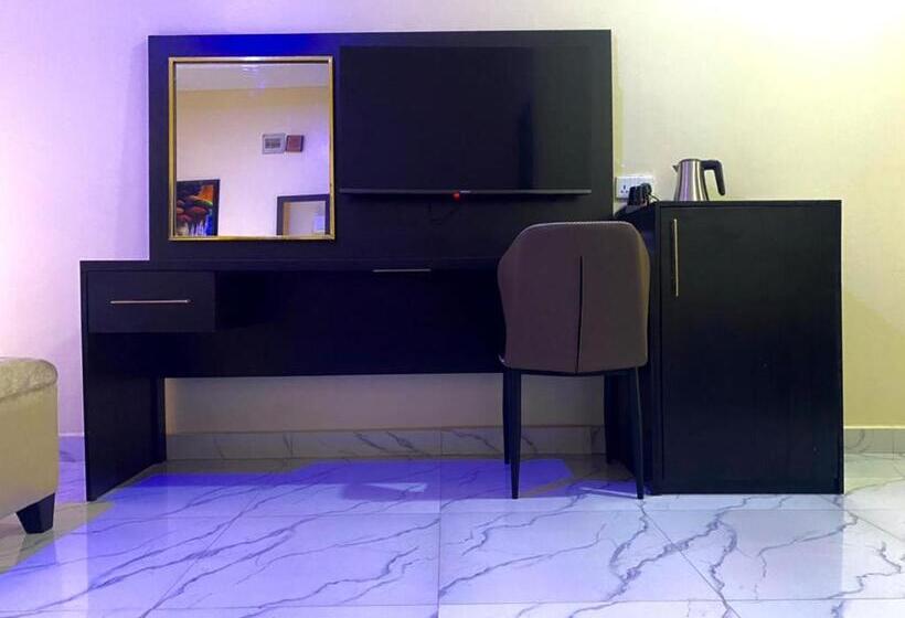 이그제큐티브 스위트, Rove Luxury Hotel And Suites