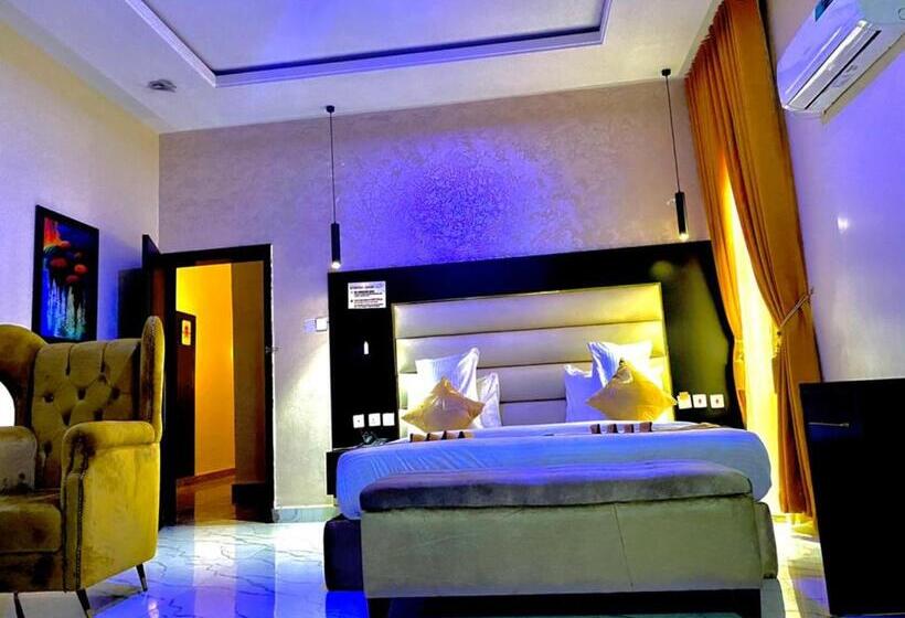이그제큐티브 스위트, Rove Luxury Hotel And Suites