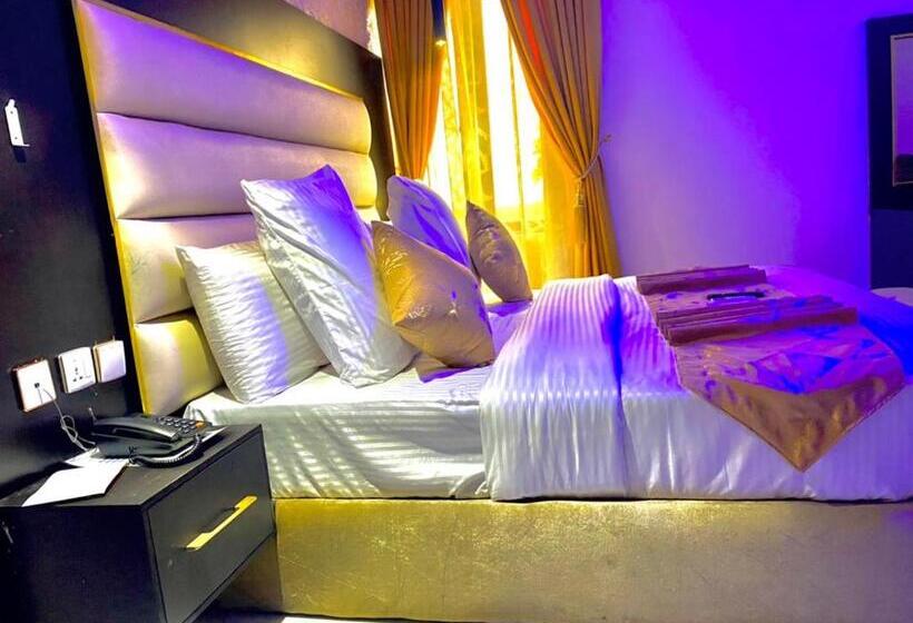 이그제큐티브 스위트, Rove Luxury Hotel And Suites