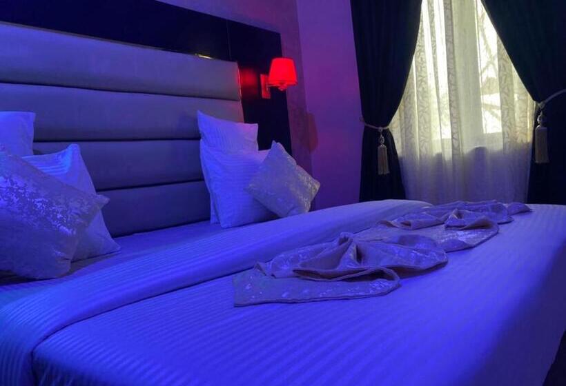 디럭스 스위트, Rove Luxury Hotel And Suites