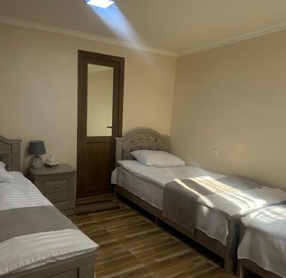 اتاق راحتی سه تخته, Colibri