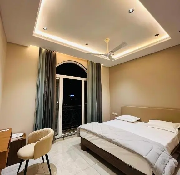 Deluxe-huone Näkymä, Hari Leela Fort View Palace