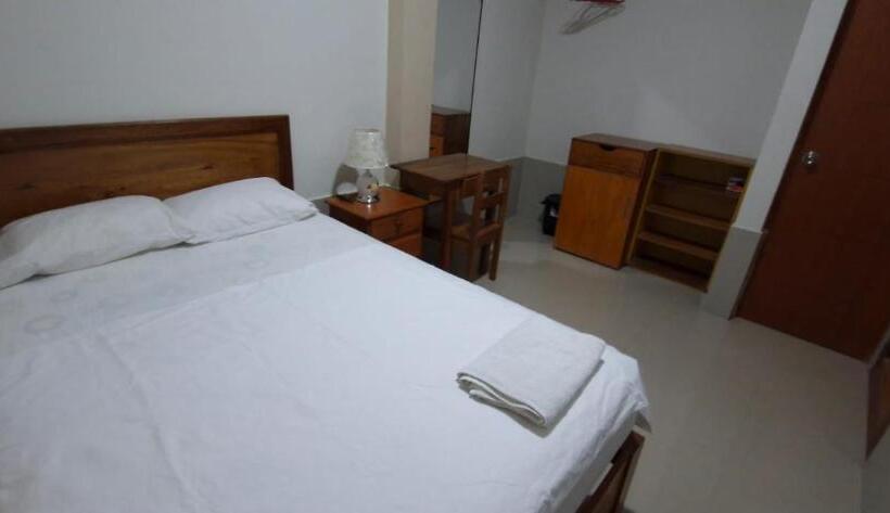 Habitación Estándar Individual, Moore Iquitos