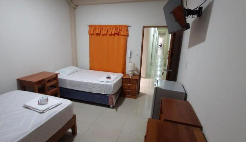 Quarto Estandar, Moore Iquitos