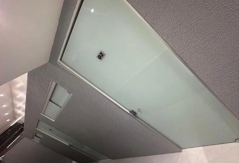 バスルーム共有のトリプルスタンダード, Quarto Privativo Com Banheiro Compartilhado Em Pousada Recém Construída,a 500mts Do Pátio Do Forró