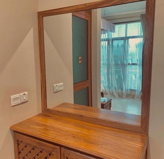 اتاق استاندارد یک نفره, Peak Hotel Karatu