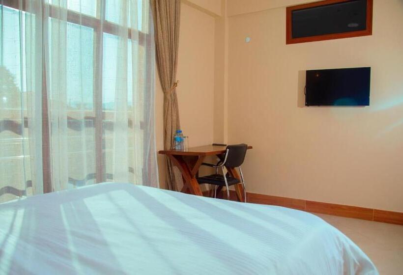 اتاق استاندارد یک نفره, Peak Hotel Karatu