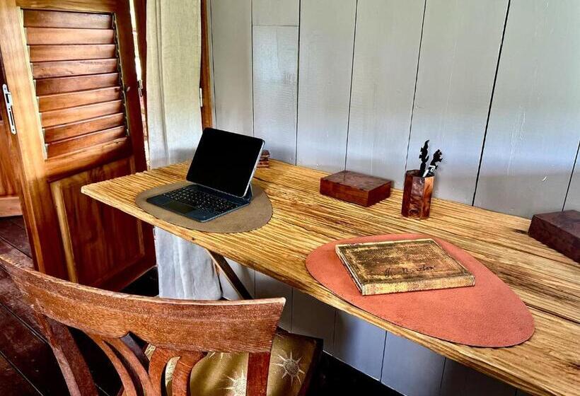 اتاق استاندارد با چشمانداز دریا, Chambre D Hotes Le Sucrier