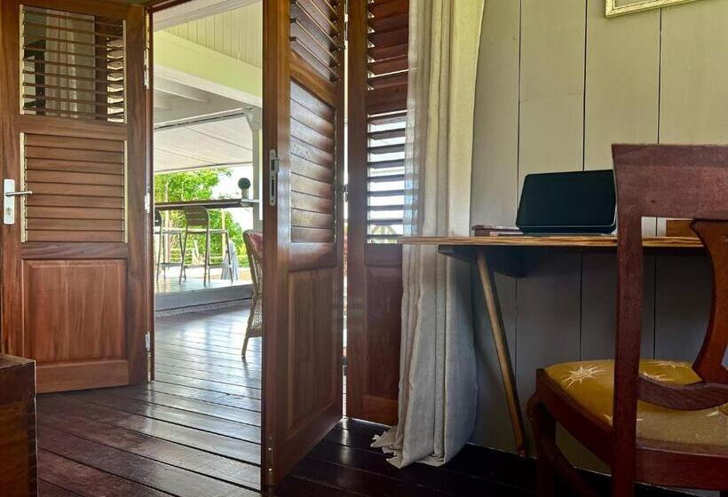 اتاق استاندارد با چشمانداز دریا, Chambre D Hotes Le Sucrier