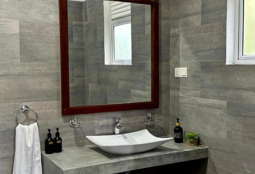 Triple Classic Room, Villa Ceylanka