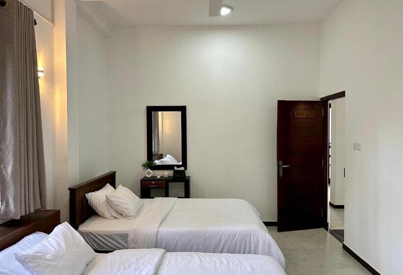 Triple Classic Room, Villa Ceylanka