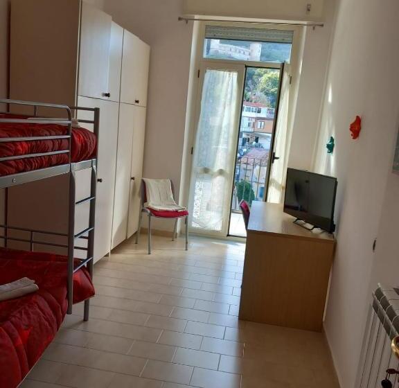 Четырехместный Номер Стандарт, Sunset Shores Oasis   Gulfview, Strategic For Sorrento, Pompeii, Capri, And On The Road To Amalfi An